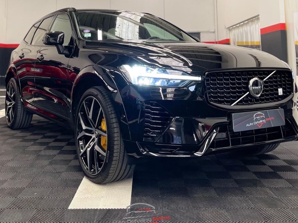 Traitement céramique voiture sur Volvo XC60 T8 Polestar