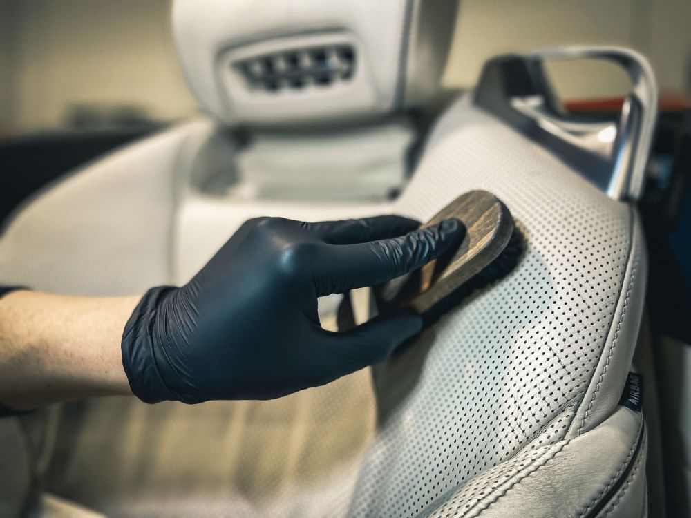 Quel professionnel pour rénover ma voiture ?