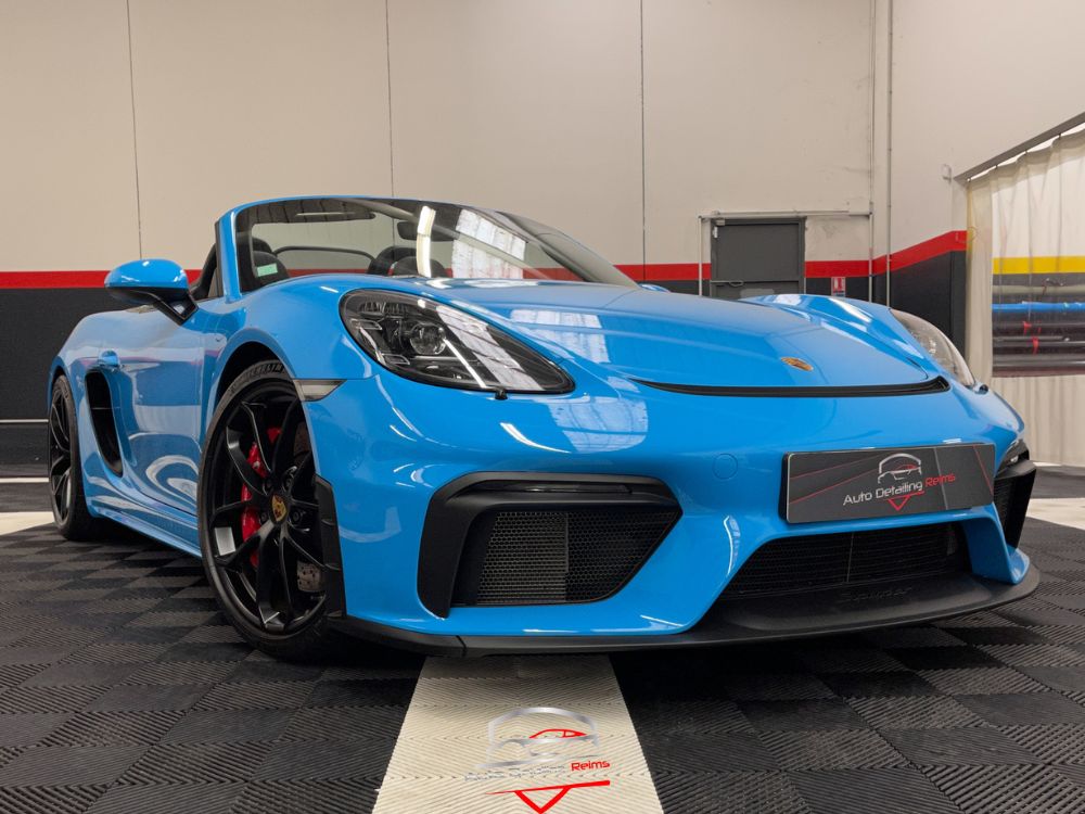 Rénovation complète sur Porsche 718 Spyder